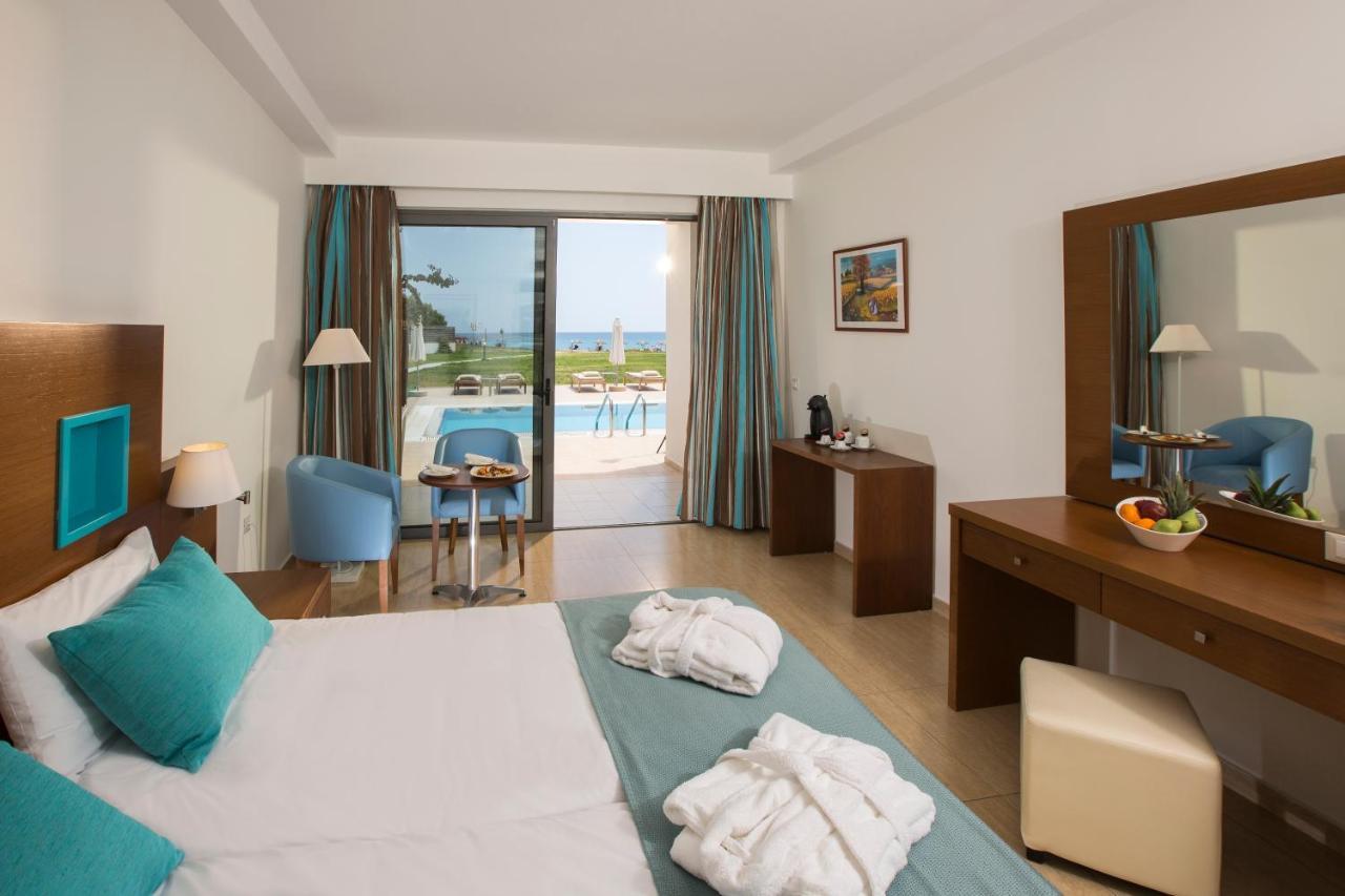 Asterias Beach Resort アファンドウ エクステリア 写真