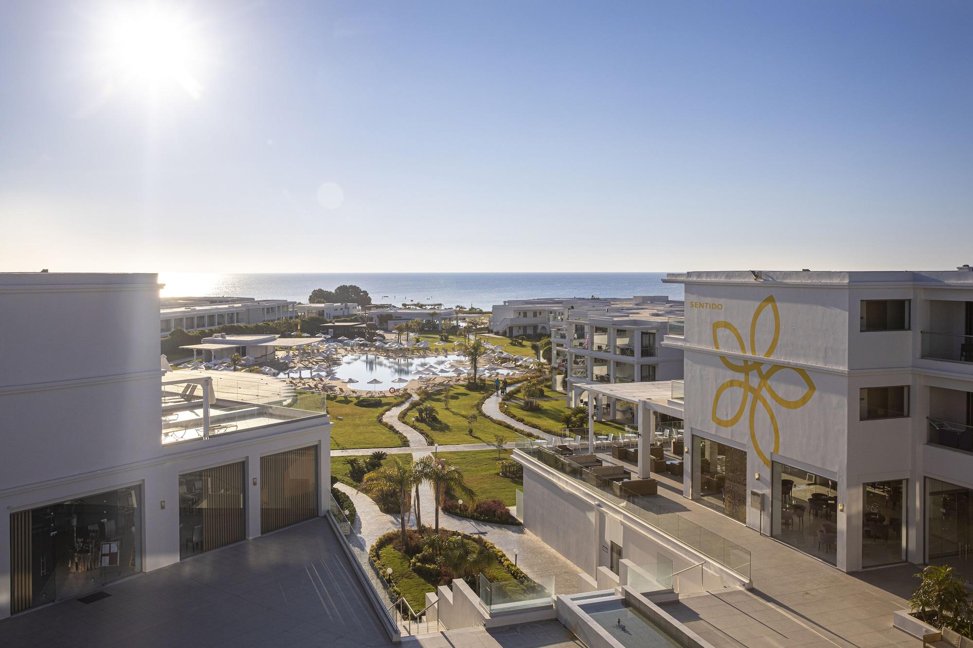 Asterias Beach Resort アファンドウ エクステリア 写真
