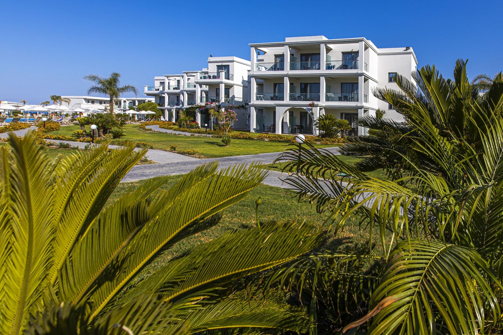 Asterias Beach Resort アファンドウ エクステリア 写真