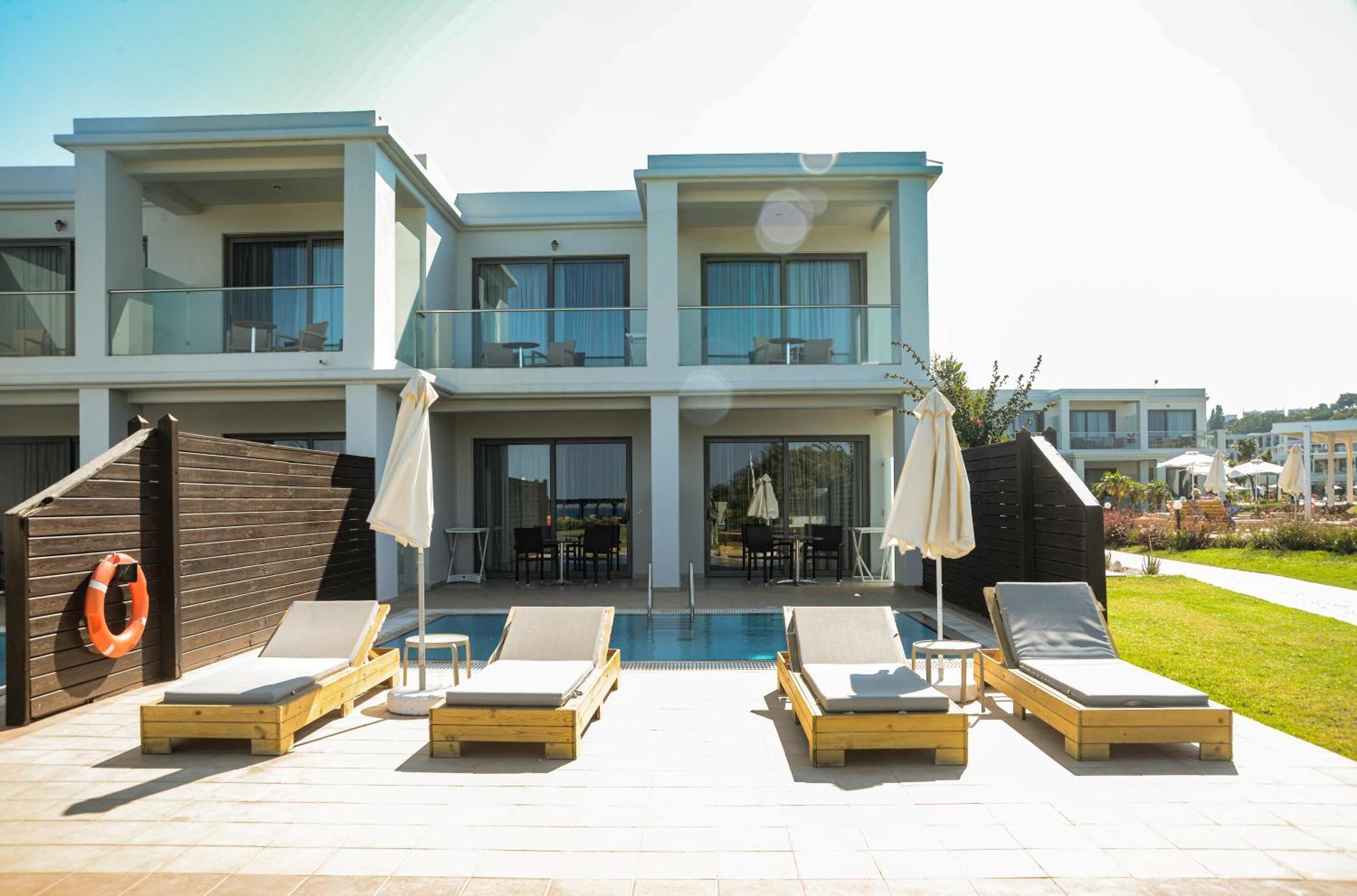 Asterias Beach Resort アファンドウ エクステリア 写真